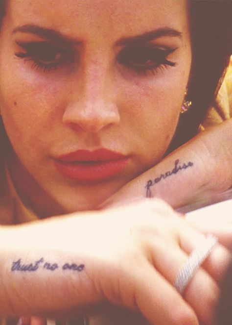 The Chicest Celebrity Tattoos Lana Del Rey Tattoos, Lana Del Rey Tattoo, Tattoos For Women On Thigh, Tattoo Line Art, Font Tato, Tattoo Fonts Alphabet, Paradise Tattoo, Hand Tattoos For Women, Tattoo Font