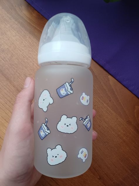 Age Regregression Boy, Baby Bottles Aesthetic, Age Reggresion Art, Age Reggresion Icon, Soft Kidcore Aesthetic, Soft Kidcore, Feeding Bottle, Space Baby, Asian Babies