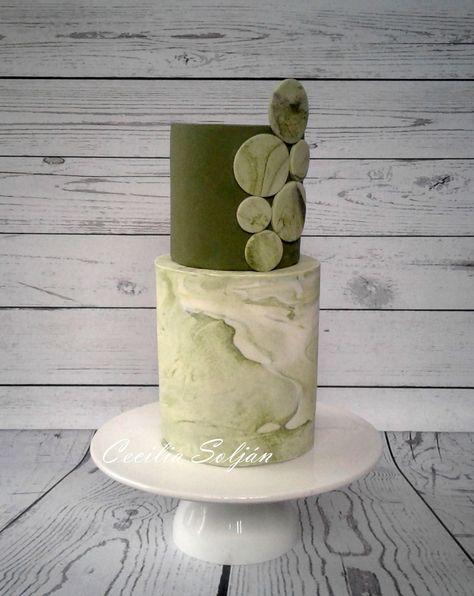 Green marble cake Green Marble Cake, Waterfall Cake, Wedding Cake Marble, Plating Ideas, Wedding Desert, Green Cake, Cupcake Designs, Marble Cake, 65th Birthday