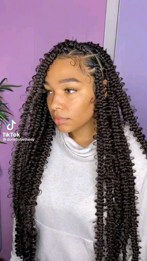 Two Braids With Color, Butterfly Passion Braids, Baddie Hairstyles Braids, Hairstyle Black Women, Passion Braids, Braids With Color, Butterfly Braids, Unique Braided Hairstyles, Butterfly Hairstyle