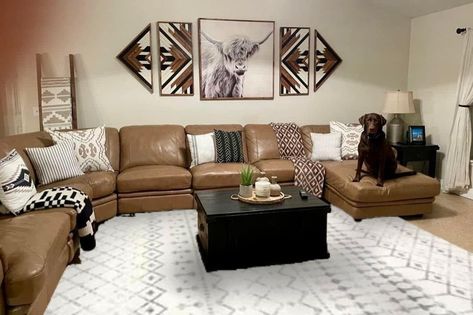 We love Cows 🐄 | Facebook Brown Sectional Living Room, Boho Western Living Room, Western Living Room Ideas, Southwestern Living Room, Western Living Room Decor, Brown Leather Couch Living Room, Blob Mirrors, Western Living Room, Leather Couches Living Room