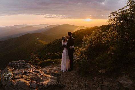 June Sunrise Hiking Elopement on Stony Man Summit in Shenandoah National Park — Shenandoah National Park Adventure Wedding and Elopement Photographer Shenandoah National Park Wedding, Shenandoah Wedding, Smokey Mountain Wedding Elopement, Shenandoah National Park Elopement, Blue Ridge Parkway Elopement, Elopement Hike, Mount Rainier National Park Elopement, Hiking Elopement, Shenandoah National Park