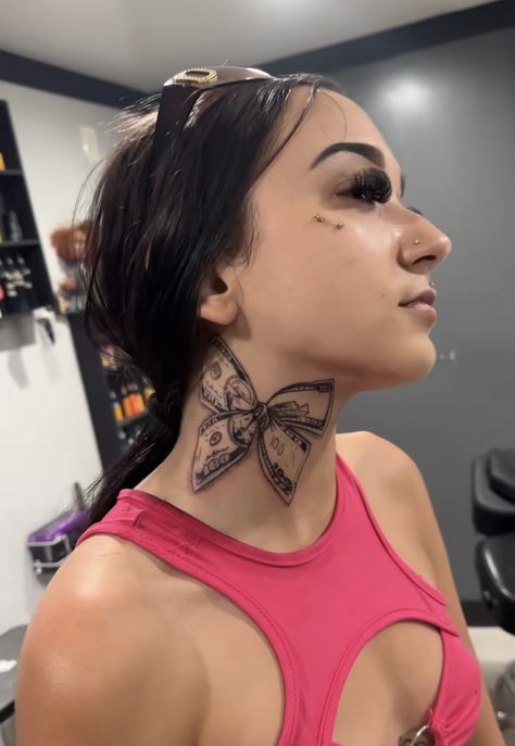 Tattoo Money, Spine Tattoo Ideas, Side Neck Tattoo, Henna Inspired Tattoos, Pretty Hand Tattoos, Neck Tattoos Women, Forarm Tattoos, Black Girls With Tattoos, Tattoos For Black Skin