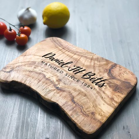 Olive Wood Cheese Board, Cheese Board Gift, Christmas Cheese Boards, Sunday Roast Dinner, Oak Chopping Board, Cheeseboard Gift, Christmas Cheese, Cheese Gifts, Wood Cheese Board