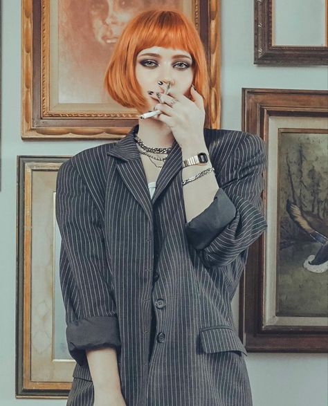 Red French Bob With Bangs, 70s Short Hairstyles, Sierra Mccormick, Rocker Hair, Punk Fashion Diy, Red Hair Inspo, Goth Hair, Short Hairdos, Pinterest Hair