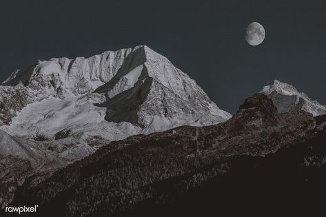 Snow covering the top of a summit in Italy | free image by rawpixel.com / eberhard grossgasteiger Glacier Landscape, Mountains In Italy, Desktop Background Nature, Canon Eos 70d, 2560x1440 Wallpaper, Snow Images, Desktop Background Images, Italy Poster, Foggy Forest