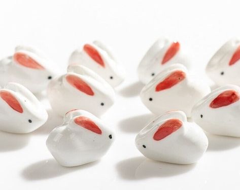 Hey, I found this really awesome Etsy listing at https://www.etsy.com/listing/1147215394/15pcslot-rabbit-beads-pottery-ceramic Rabbit Pottery, Animals Abstract, Easter Pottery, Pottery Beads, Ceramic Rabbit, Ceramic Bunny, Cerámica Ideas, Bead Bar, Painted Jewelry