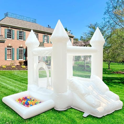 Castle Birthday Party, Castle White, Castle Bounce House, White Bounce House, Wedding Castle, House Castle, Party Backyard, Inflatable Bouncers, Bouncy Castle