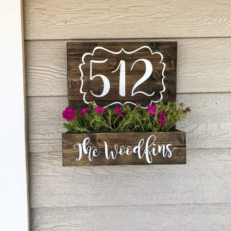 Address Planter, Porch Wall Decor, House Numbers Diy, Porch Wall, Casa Exterior, House Number, Décor Diy, Decor Minimalist, Teen Room