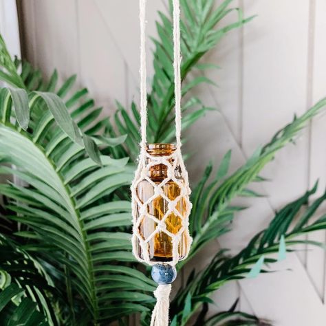 Macrame Car Diffuser, Macrame Accessories, Essential Oil Holder, Plant Crafts, Weaving Wall Hanging, Mini Macrame, Shop Aesthetic, Car Essentials, Diy Boho