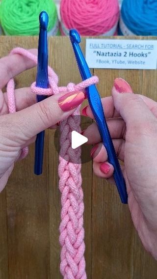 Crochet Lanyard, Tutorial Embroidery, Slip Stitches, Knitting Art, Crochet Handles, Crochet Belt, Crochet Cord, Bracelet Keychain, Fishtail Braid