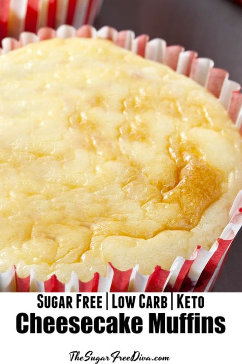 Sugar Free Low Cab Cheesecake Muffins #sugarfree #keto #dessert #cupcake #muffin Galletas Keto, Cheesecake Muffins, Low Carb Soup Recipes, Healthy Low Carb Dinners, Low Fat Low Carb, Side Fat, Low Carb Low Fat Recipes, Low Carb Cheesecake, No Carb Recipes