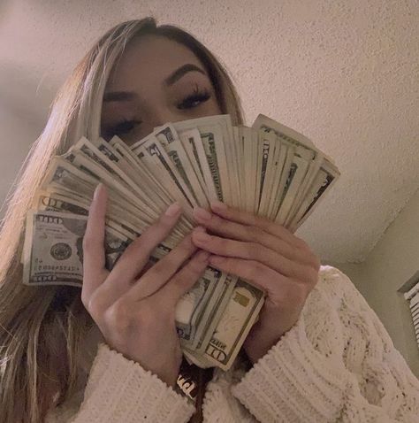 Women With Money Aesthetic, Money Poses For Women, Money Aesthetic Baddie, A Lot Of Money Aesthetic, Girl With Money Aesthetic, Girl With Money Pfp, Money Spread Girl, Poses With Money, Holding Money Pose