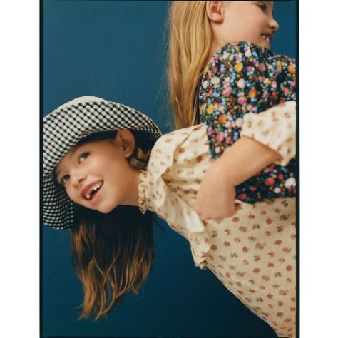 WHITE RETOUCH (@whiteretouch) • Instagram-foto's en -video's Zara Campaign, Jcrew Kids, Kids Magazine, Brave Kids, Kids Picnic, Kids Inspo, Fox Kids, Kids Studio, Magazines For Kids