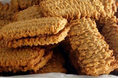 Coffee biscuits recipe Coffee Cookies Recipe, Coffee Fudge, Coffee Biscuits, Coffee Cookies, South African Recipes, Healthy Family Meals, Biscuit Cookies, African Food, Biscuit Recipe