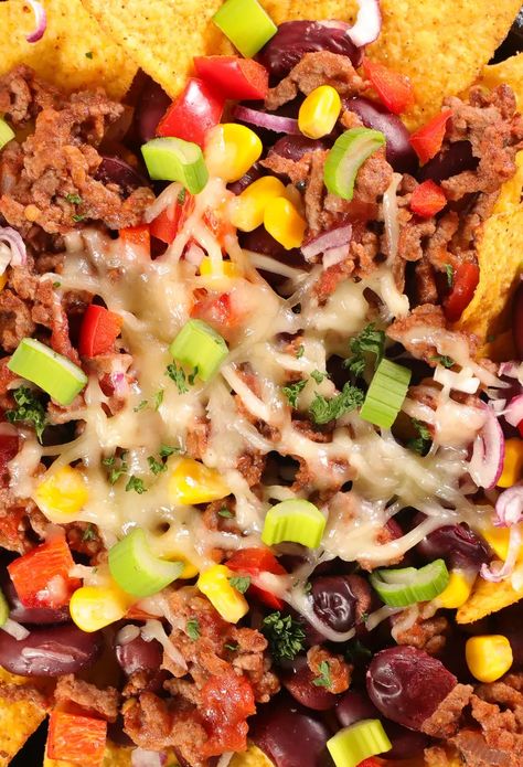 Denny’s Zesty Nachos Vegetarian Nachos, Nachos Recipe Easy, Hot Cheese, How To Make Guacamole, Olive Relish, Nachos Recipe, Sauteed Veggies, Breakfast For Dinner, Refried Beans