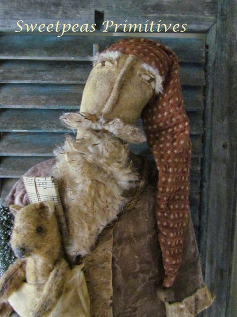 Sweetpeas Primitives Natural Decorating, Primitive Bear, Swamp Rabbit, Folk Art Santa, Country Decorations, Christmas Primitive Crafts, Snowman Doll, Here Comes Santa Claus, Primitive Santa