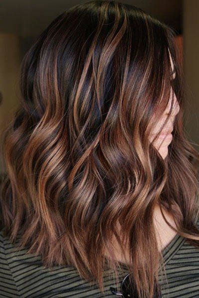 Root Beer Hair Is Trending & Brunettes Everywhere Are Fizzing With Excitement: Cinnamon Balayage Root Beer Hair, Brown Lob, Beer For Hair, Caramel Brown Hair, Brunette Ombre, Rambut Brunette, Brown Hair Balayage, Brown Balayage, Copper Brown