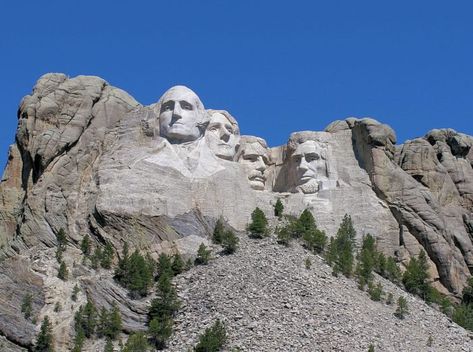 12 Incredible Then And Now Photos Of South Dakota Mont Rushmore, South Dakota Vacation, Black Hills South Dakota, Mt Rushmore, The Oregon Trail, Custer State Park, Cross Country Road Trip, Places In America, Badlands National Park