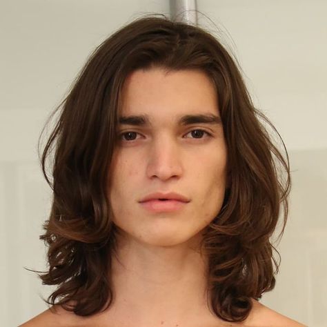 Amante De Cabelos ❤ (@hair_lover_br) • Instagram photos and videos Cool Hair Designs, Surfer Hair, Oval Face Hairstyles, Haircuts For Wavy Hair, Boys Long Hairstyles, Pretty Hair Color, Hair Reference, Long Hair Styles Men, Long Hair Cuts