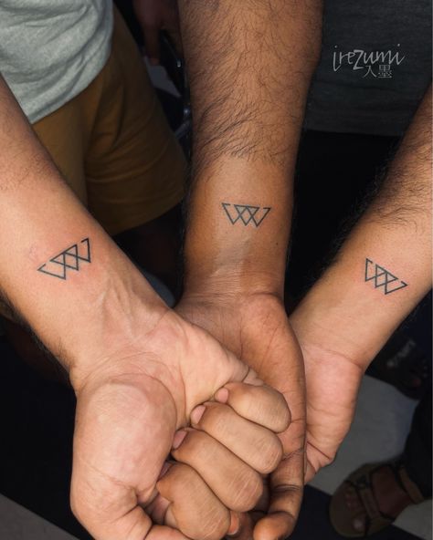 A minimal yet stylish tattoo design that signifies brotherhood and loyalty. Brotherhood Tattoo, Bestie Tats, Stylish Tattoo, Tattoo Design, Tatting, Tattoo Designs, Tattoos, Quick Saves, Design