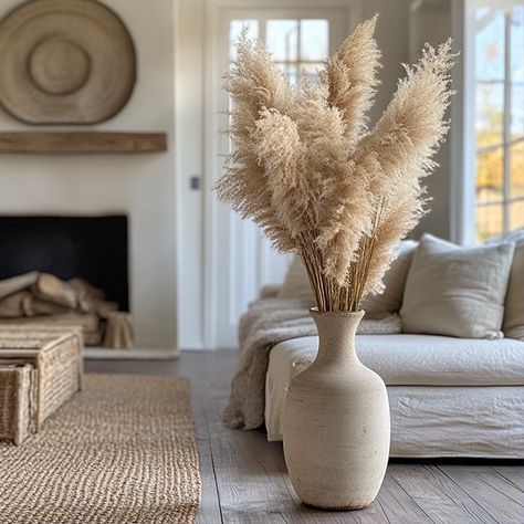 Introducing the Natural Pampas Grass, a set of 4 bundles that add a soft, airy touch to your decor with their elegant plumes. Perfect for creating stunning arrangements or adding a natural, bohemian flair to any space, these bundles bring warmth and sophistication to your home. Pampas Living Room Decor, Floor Vase With Pampas, Pampas Grass Decor Living Room, Pampas Decor, Shelf Baskets Storage, Natural Bohemian, European Cottage, Grass Decor, Pampas Grass Decor