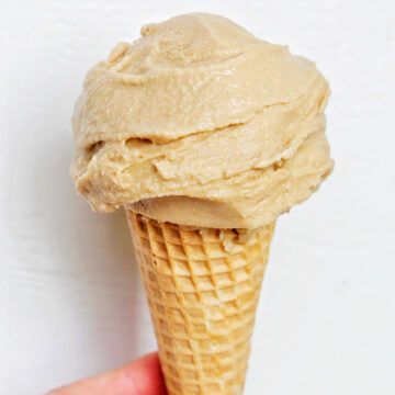 This authentic Italian gelato recipe features a bold espresso flavor with the perfect hint of sweetness. You'll love this recipe if you like espresso desserts. Espresso Gelato, Italian Gelato Recipe, Coffee Gelato, Gelato Recipes, Espresso Dessert, Gelato Maker, Gelato Flavors, Italian Gelato, Vacation In Italy