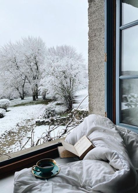 Winter Cottage, Winter Love, Winter Scenery, Winter Magic, Window View, Snowy Day, Jan 1, Winter Wonder, Winter Aesthetic