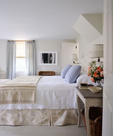 Designer Lauren McGrath Updates a Federal-Era House in Connecticut for Her Young Family Mcgrath Ii, Japandi Living Room, Japandi Living, Custom Headboard, Manhattan Apartment, International Design, Trendy Home Decor, Young Family, Beautiful Doors