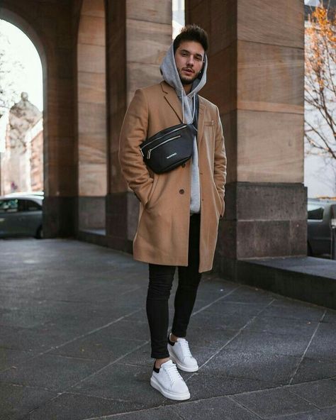 Street Casual Men, Streetwear Magazine, Best Casual Shirts, Hoodie Outfits, Der Gentleman, Winter Outfits Men, Stylish Mens Outfits, Camel Coat, Winter Outfits For Work