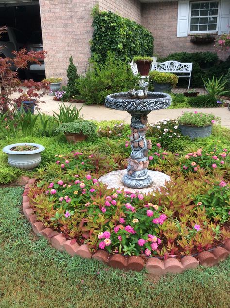 Birdbath with flowers Bird Bath Garden Flower Beds, Garden With Bird Bath, Flower Bed With Bird Bath Front Yards, Bird Bath In Flower Bed, Flower Garden With Bird Bath, Birdbath Ideas Landscaping, Bird Bath Aesthetic, Birdbath Ideas, Birdbath Garden