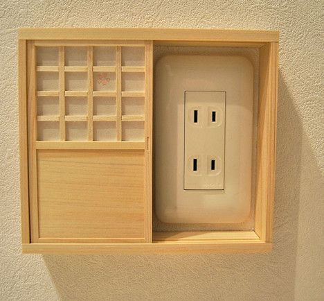 Power Outlet Design, Hide Outlet, Diy Bureau, Shoji Screens, Japanese Door, Hiding Ugly, Japanese Bedroom, Tatami Room, Japanese Home Design