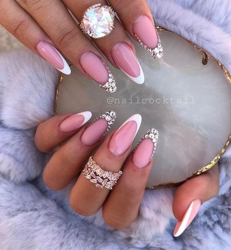 Modern French Manicure, Reverse French Manicure, Almond Nails French, Gel French Manicure, French Manicure Designs, Acrylic Nail Set, French Manicure Nails, Glamour Nails, White Acrylic Nails