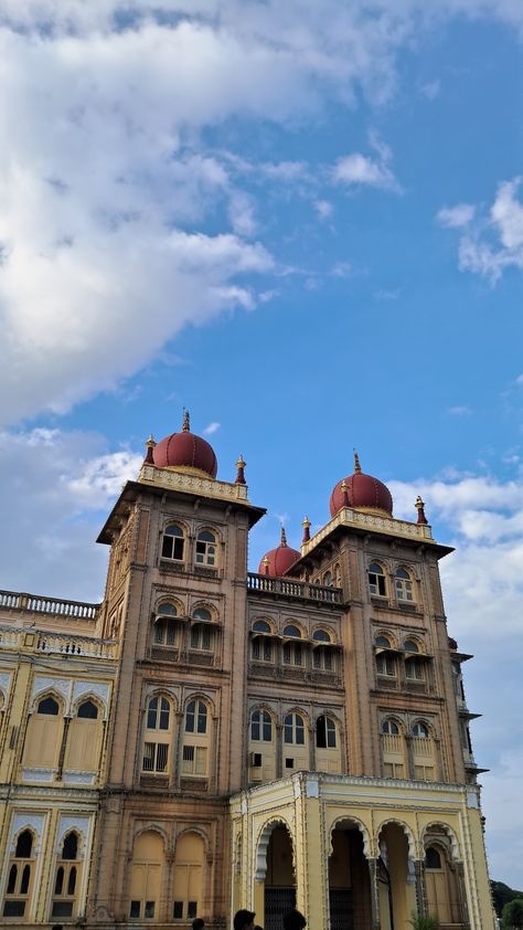 Mysore Palace, Travel Pose, Mysore, Footwear Design Women, Aesthetic Videos, Insta Story, Travel Experience, Mood Pics, Google Pixel