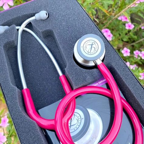 Pink Sthetoscope Aesthetic, Pink Stethoscope, Littmann Stethoscope, Stethoscopes, Medical Practice, Raspberry Pink, Med School, Pop Of Color, Healthcare Professionals