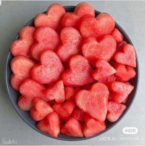 Summer Snacks, Healthy Food Motivation, Food Travel, Food Obsession, Healthy Snacks Recipes, Pretty Food, Sweet Snacks, Food Cravings, I Love Food