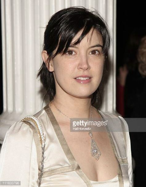 Phoebe Cates played Linda Barrett in Fast Times at Ridgemont High (1982) Linda Barrett, The Public Theater, Fast Times At Ridgemont High, Phoebe Cates, Public Theater, King Lear, Fast Times, City New York, Opening Night