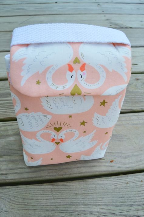 Diy Lunchbox, Diy Lunch, Off To School, Mary And Martha, Sewing Crafts Tutorials, Diy Holder, School Season, Diy Sewing Clothes, Fabric Bags