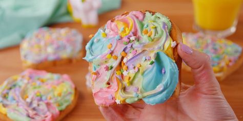 Give your breakfast routine a magical upgrade with this easy recipe for unicorn toast from Delish.com. Unicorn Toast, Wallpers Pink, Kid Friendly Breakfasts, Rainbow Desserts, Pastel Cupcakes, Marshmallow Cream, Rainbow Food, Unicorn Foods, Kid Food