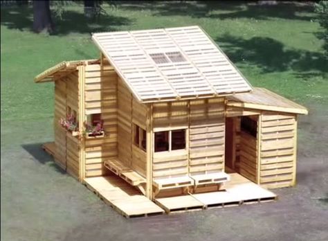 A while back we did an article featuring I-Beam Design’s $500 pallet house that is designed and built from pallets. Here are some more images from this amazing idea that could go a long way toward housing the world’s refugees, homeless, and even us off gridders looking to cut costs and live a simpler life. The … Pallet House Plans, Pallet Building, Green House Design, Pallet Shed, Shelter Design, Pallet House, Shipping Pallets, Recycled Pallet, Pallet Creations