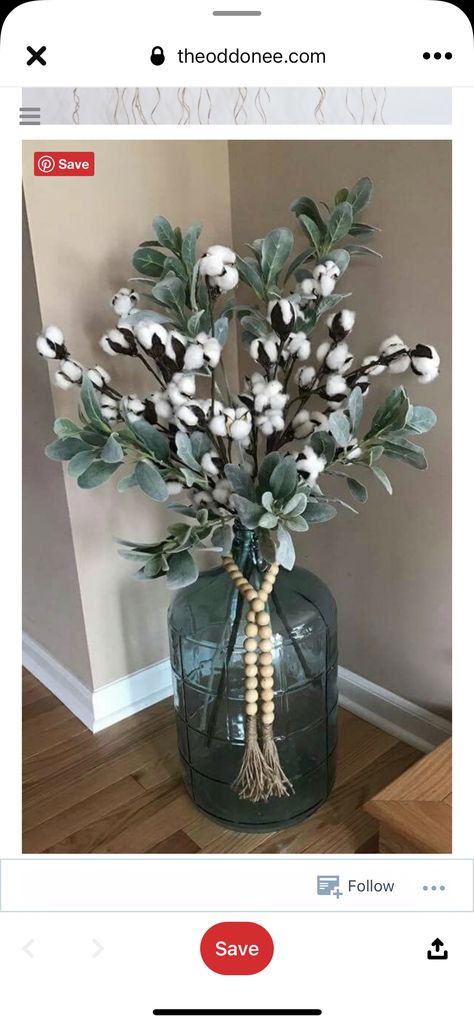 Glass Water Jug Decor Ideas, Large Glass Jugs Decor Ideas, Carboy Jug Decor, Large Glass Jar Decorating Ideas, Glass Jugs Decor Ideas, Farmhouse Vase Ideas, Glass Vase Filler Ideas, Glass Jugs Decor, Glass Jar Decorating Ideas