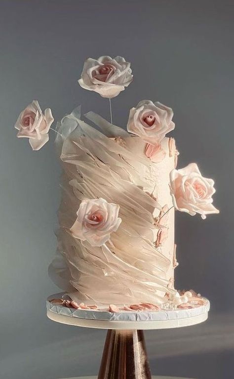 Trend Alert: 2024 Wedding Cake Trends - Pure Invitation Wedding Invites Latest Cake Designs, Latest Cake Design, Ruffled Wedding Cake, Wedding Cake Trends, Stunning Cakes, Artist Cake, Big Wedding Cakes, Luxury Cake, Peach Cake