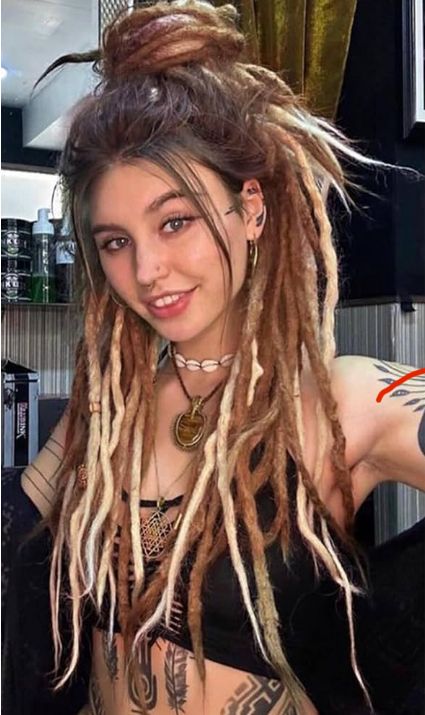 White Girl Dreads, Blonde Dreads, Monster Mouth, Dreads Girl, Unique Jackets, Side Cuts, Long Bob, Locs, Wigs