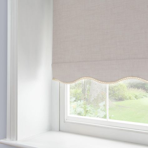 Roller Blinds Bedroom, Grey Roller Blinds, Window Roller Shades, Roman Curtains, Kitchen Lighting Design, Lace Window, Honeycomb Shades, Blackout Roller Blinds, Vertical Blind