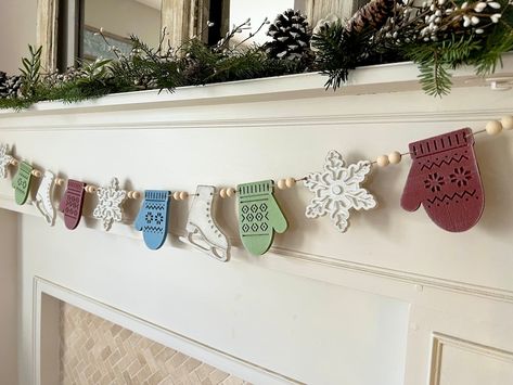 Tree Garland Winter Decoration Christmas Holiday Mantle Decor - Etsy Canada Winter Garland Diy, Mitten Garland, Mantel Scarf, Wooden Garland, Pennant Garland, Holiday Mantle Decor, Holiday Mantle, Winter Garland, Snowflake Garland