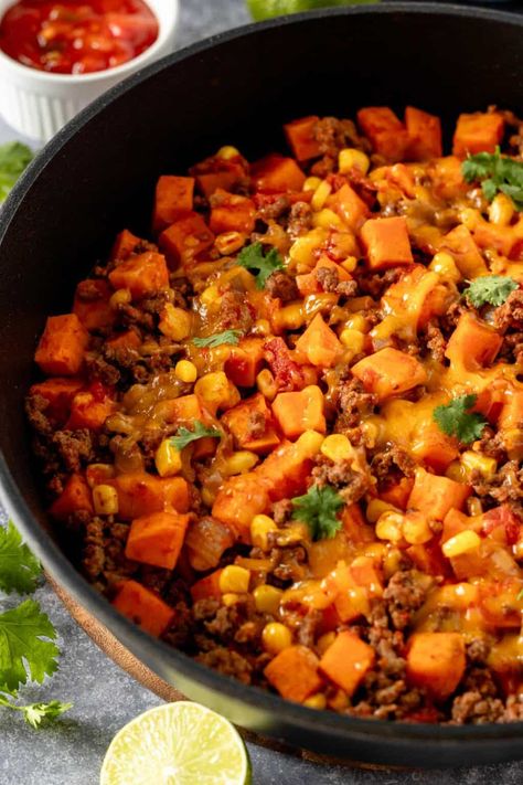 Sweet Potatoes With Ground Beef, Leftover Ground Beef Recipes, Beef And Sweet Potato Skillet, Pressure Cooker Sweet Potatoes, Beef And Sweet Potato, Potatoes And Tomatoes, Dinner Ground Beef, Quick Beef Recipes, Cheesy Dinner