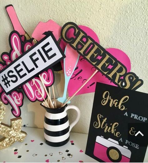 Kate Spade Bridal Shower, Kate Spade Bridal, Awesome Bachelorette Party, Quinceanera Decorations, Bridal Shower Photos, Photos Booth, Diy Photo Booth, Birthday Party 21, Photo Booths