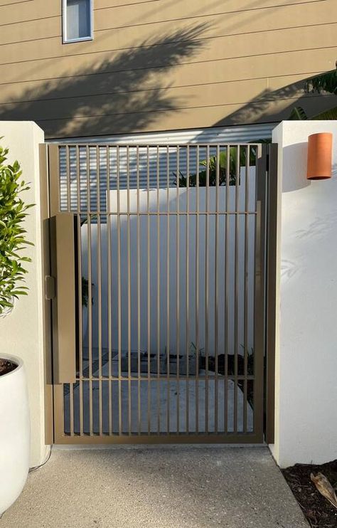 Next Gen Aluminium Gallery - Next Gen Aluminium Aluminum Driveway Gates, Yard Gate, Dubai Houses, Modern Gate, Metal Gate, Aluminium Gates, Fence Doors, Screen Enclosures, Side Gates