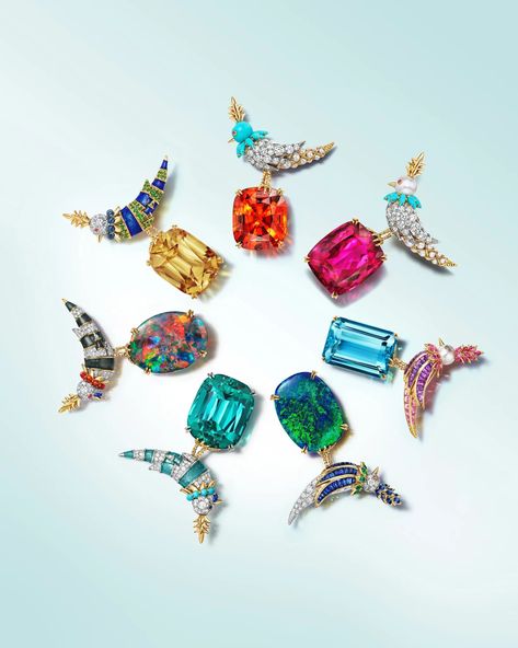 The Tiffany & Co. Bird On A Rock Brooch Continues to Soar Jean Schlumberger, Van Cleef And Arpels Jewelry, Diana Vreeland, Unique Brooch, Golden South Sea Pearls, Van Cleef And Arpels, Turquoise Accents, Elsa Peretti, Animal Brooch