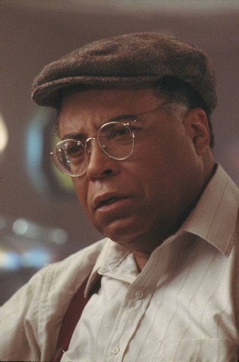 James Earl Jones as Terence 'Terry' Mann in Field of Dreams Timothy Busfield, James Earl Jones, Imdb Movies, Actor James, Male Actors, Black Actors, Field Of Dreams, Kevin Costner, Oscar Winners